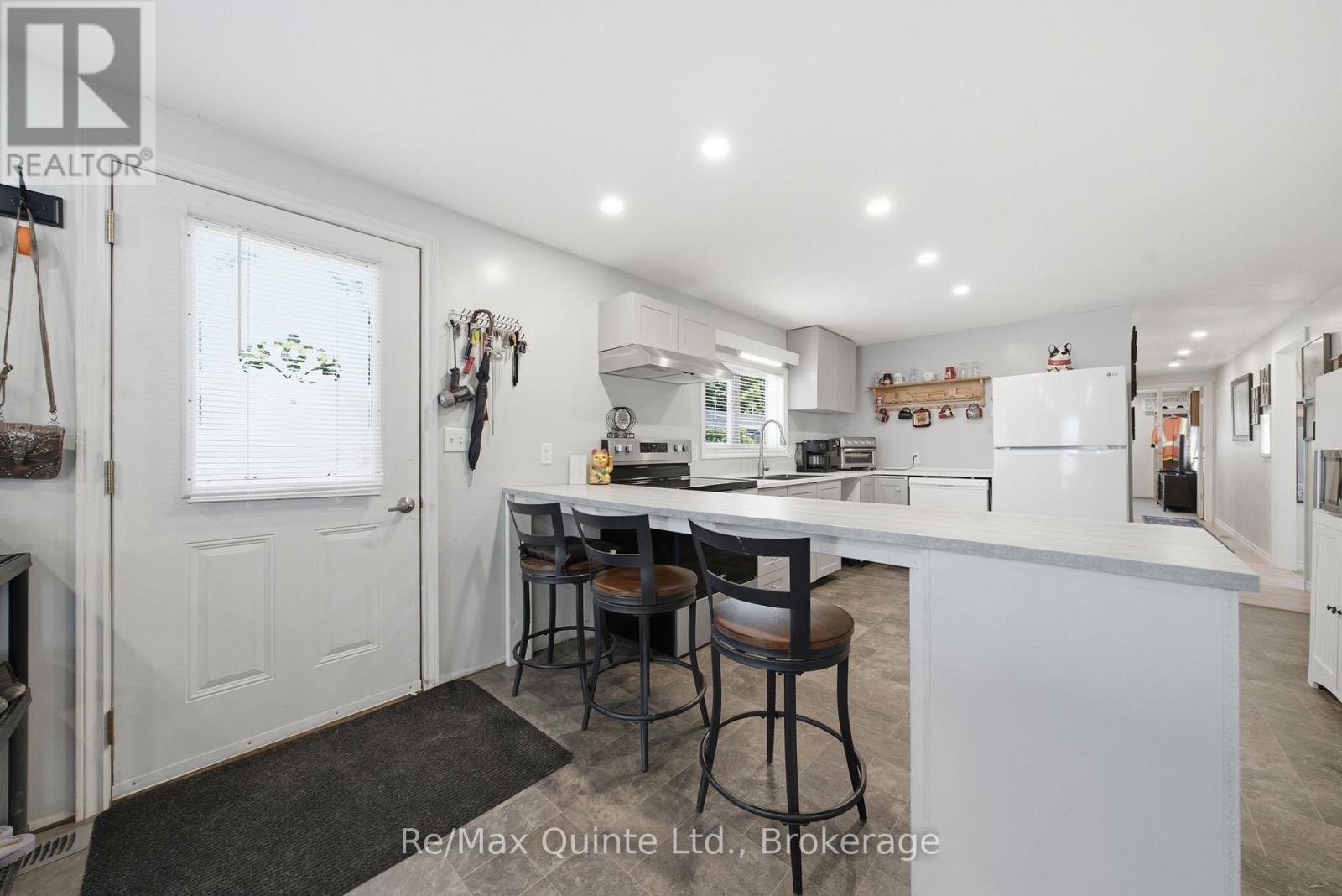 11 Grouse Lane, Quinte West, Ontario  K8N 4Z3 - Photo 3 - X13752788