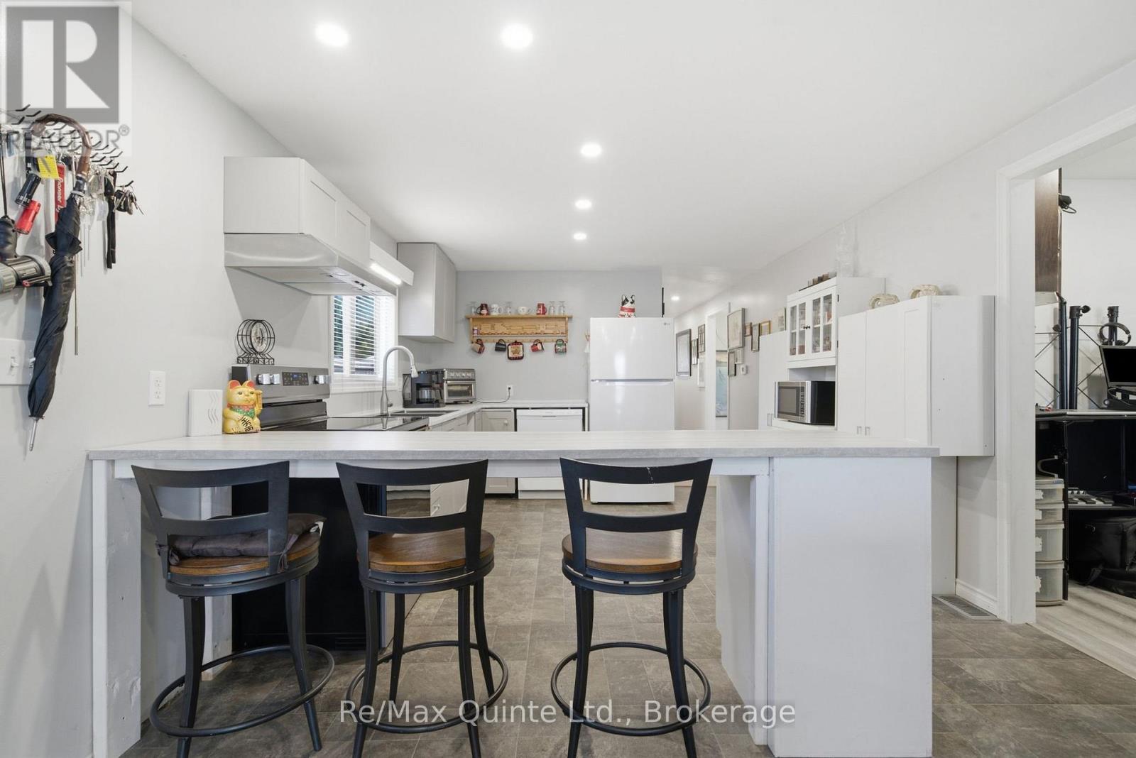 11 Grouse Lane, Quinte West, Ontario  K8N 4Z3 - Photo 4 - X13752788