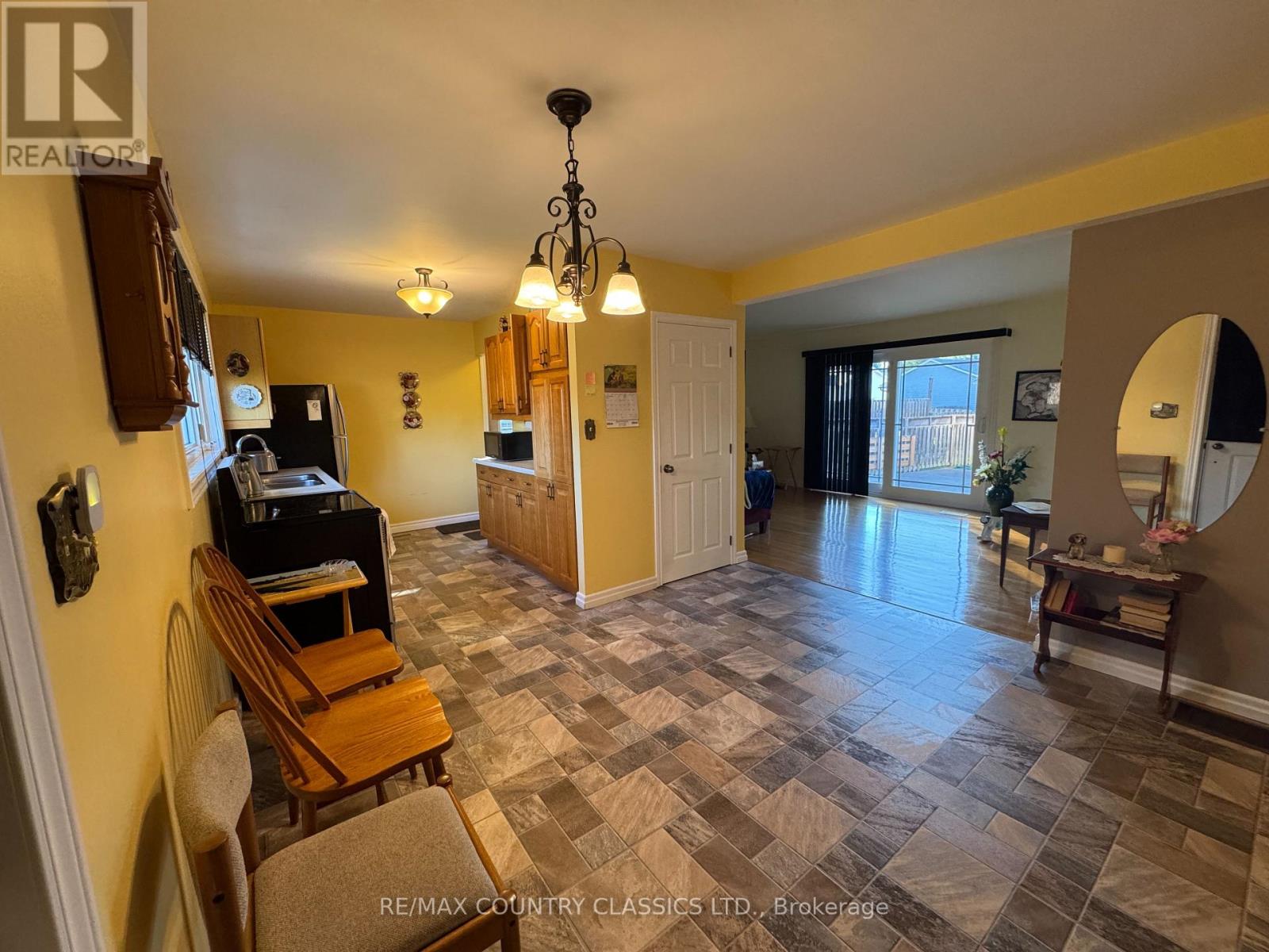 89 Sprucedale Street, Highlands East, Ontario  K0L 1M0 - Photo 11 - X13752874