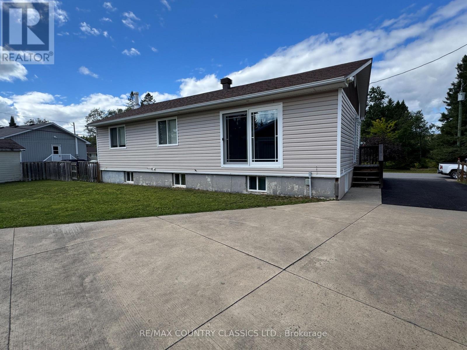 89 Sprucedale Street, Highlands East, Ontario  K0L 1M0 - Photo 41 - X13752874