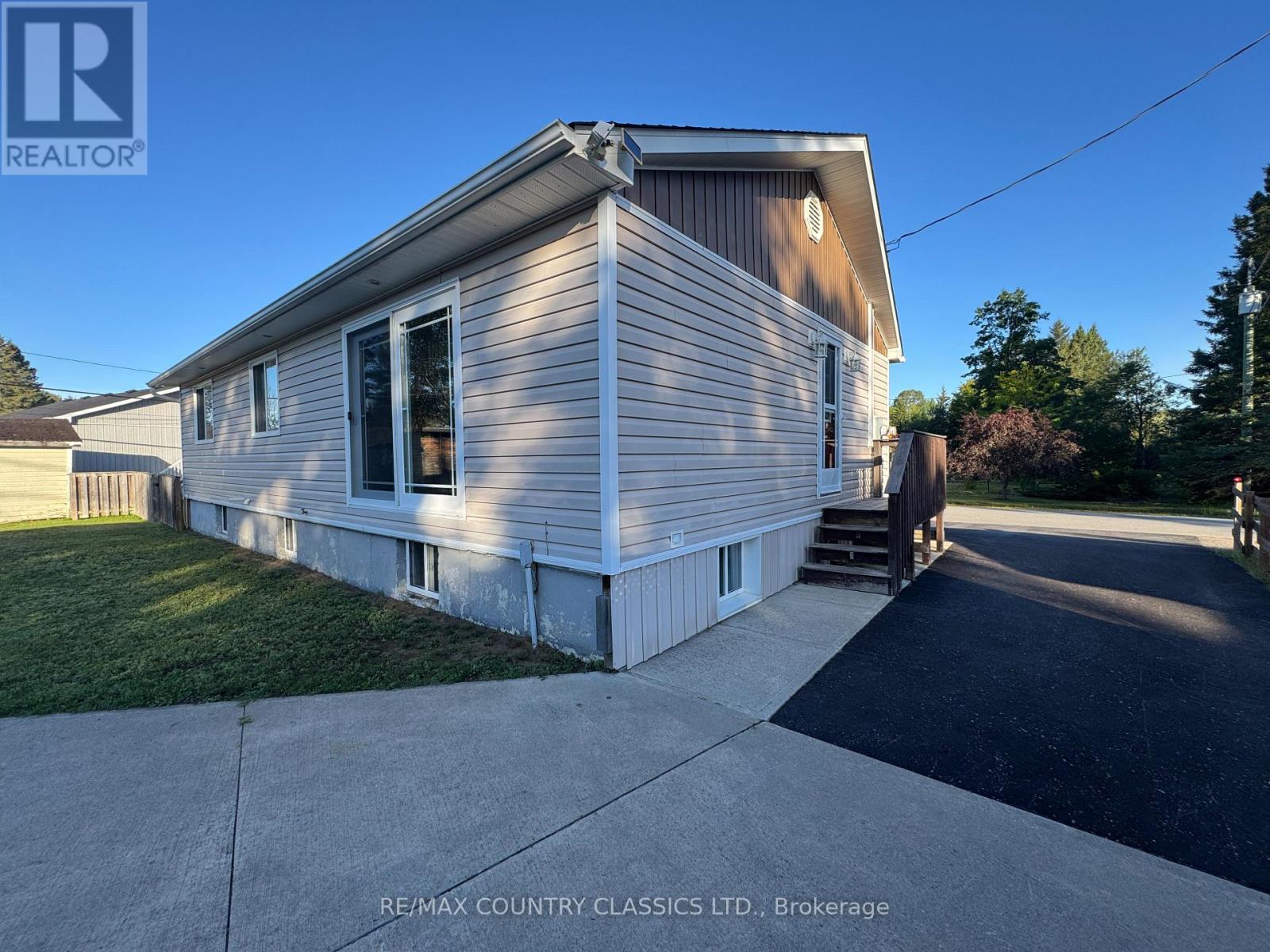 89 Sprucedale Street, Highlands East, Ontario  K0L 1M0 - Photo 7 - X13752874