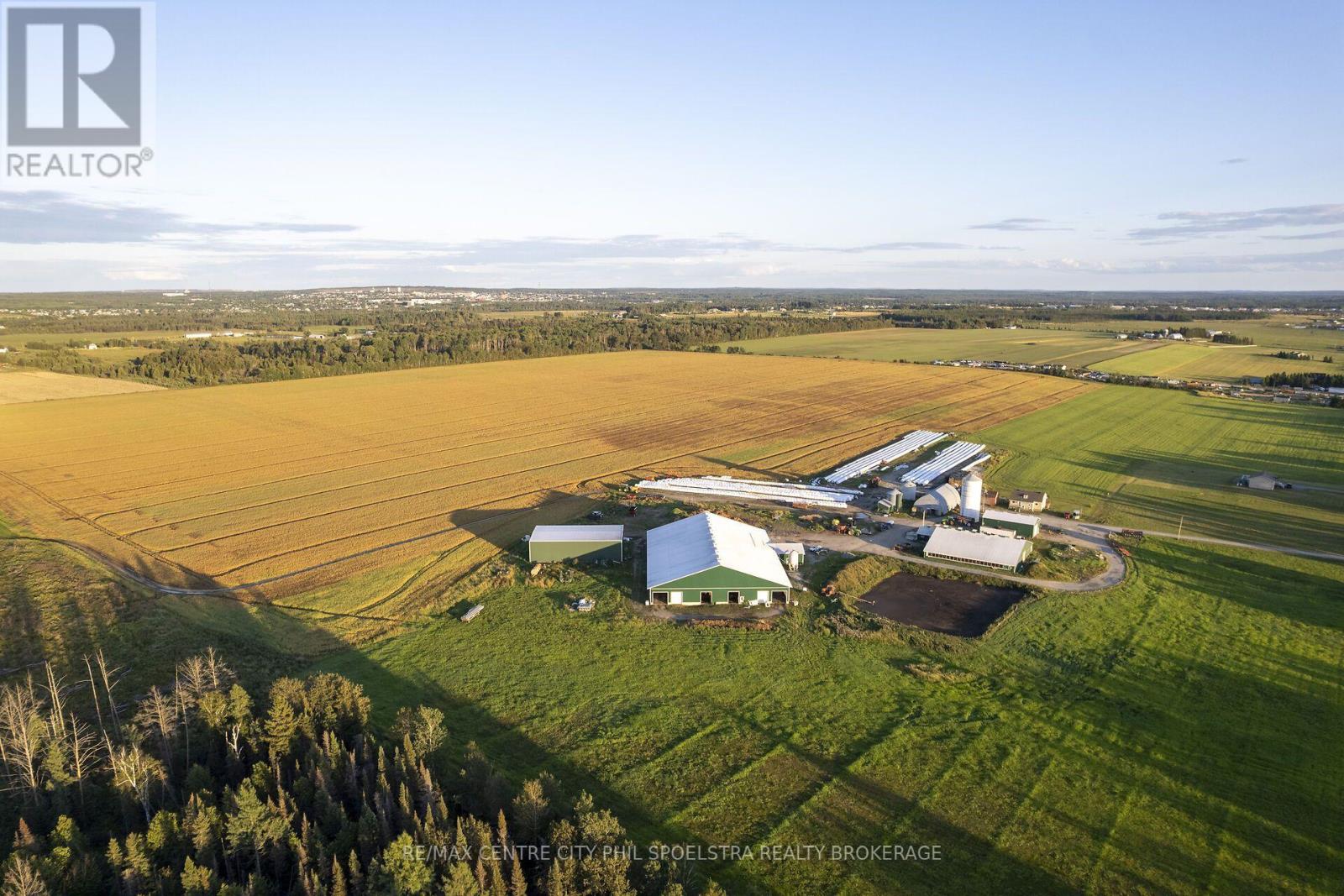 1620 Government Road, Timmins, Ontario  P4R 0G6 - Photo 1 - T13752866