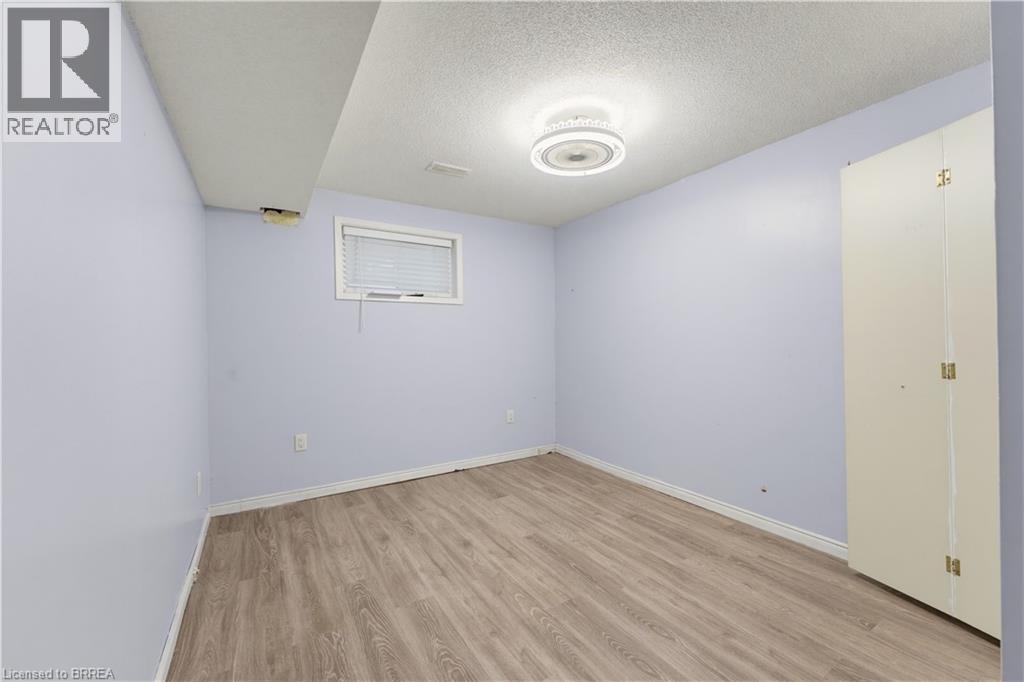179 Banbury Road, Brantford, Ontario  N3P 1E6 - Photo 12 - 40859394