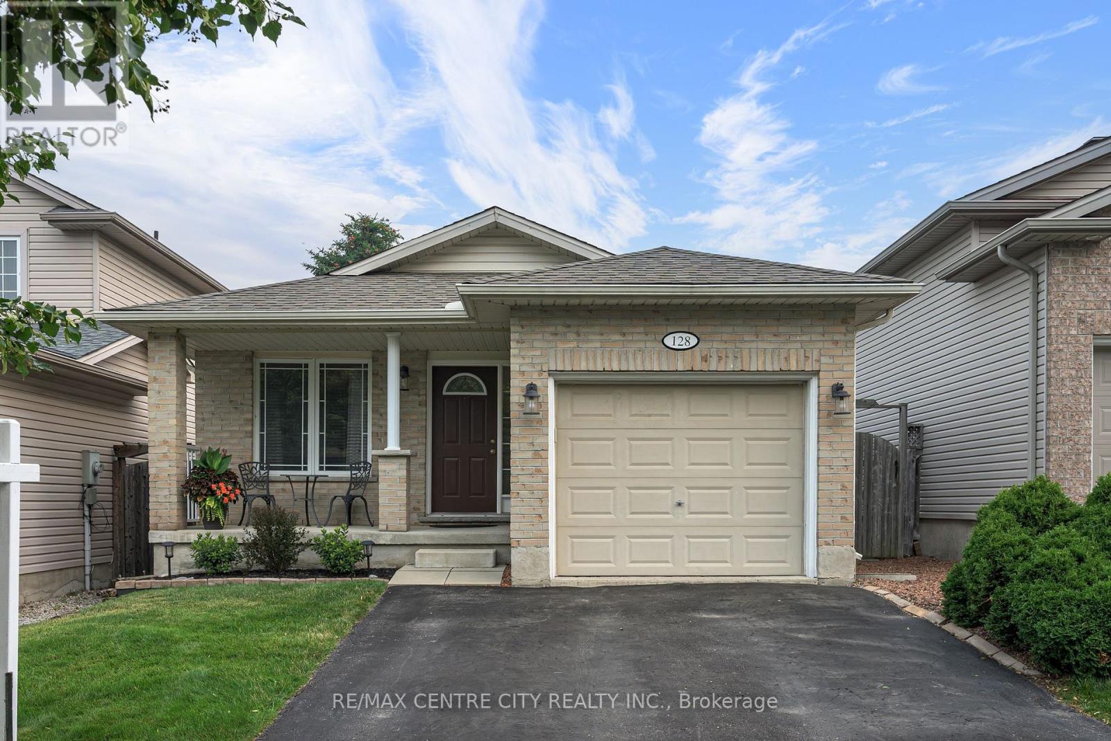 128 CRIMSON CRESCENT, London East, Ontario