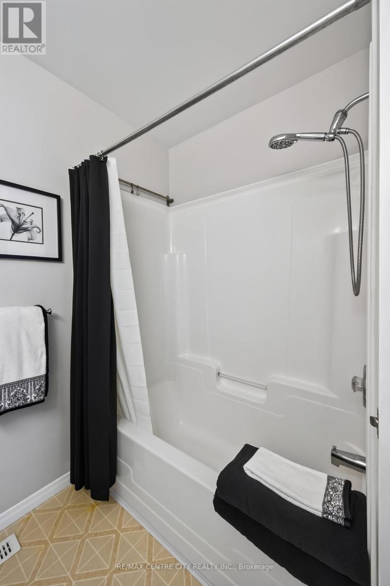 128 Crimson Crescent, London East, Ontario  N5W 6E9 - Photo 29 - X13752808