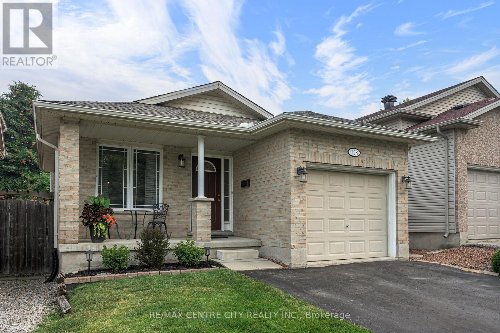 128 Crimson Crescent, London East, Ontario  N5W 6E9 - Photo 3 - X13752808