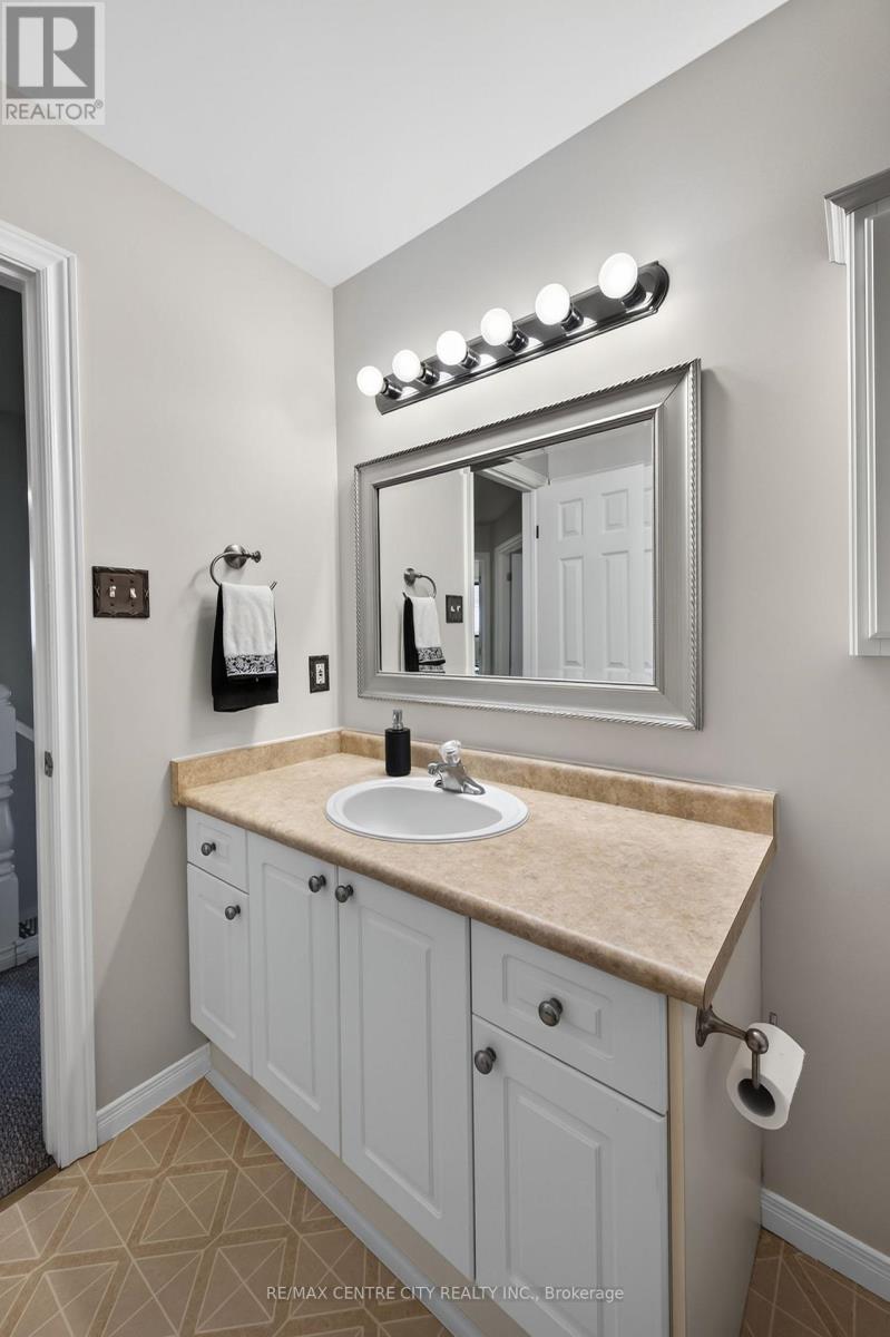128 Crimson Crescent, London East, Ontario  N5W 6E9 - Photo 30 - X13752808