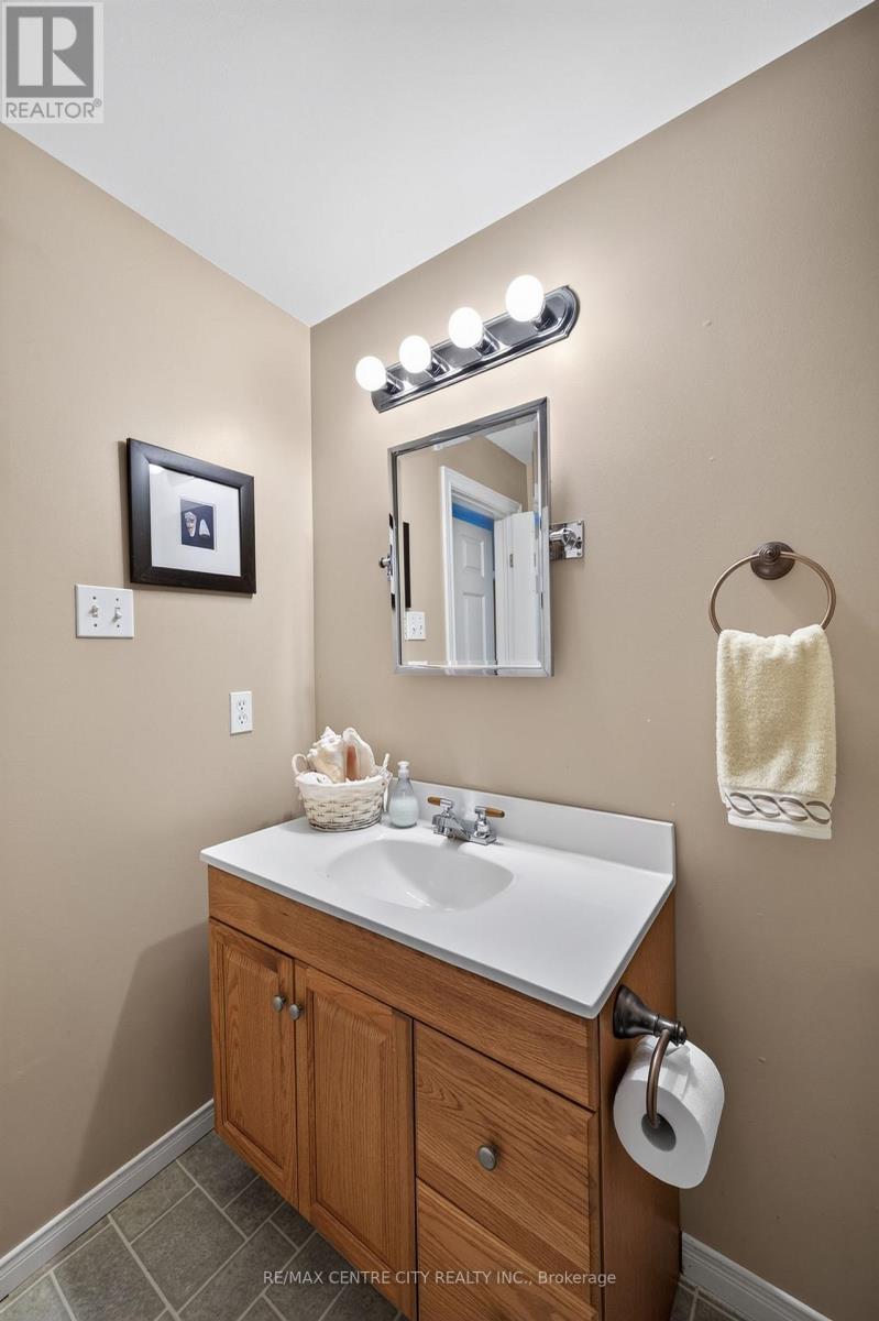 128 Crimson Crescent, London East, Ontario  N5W 6E9 - Photo 38 - X13752808