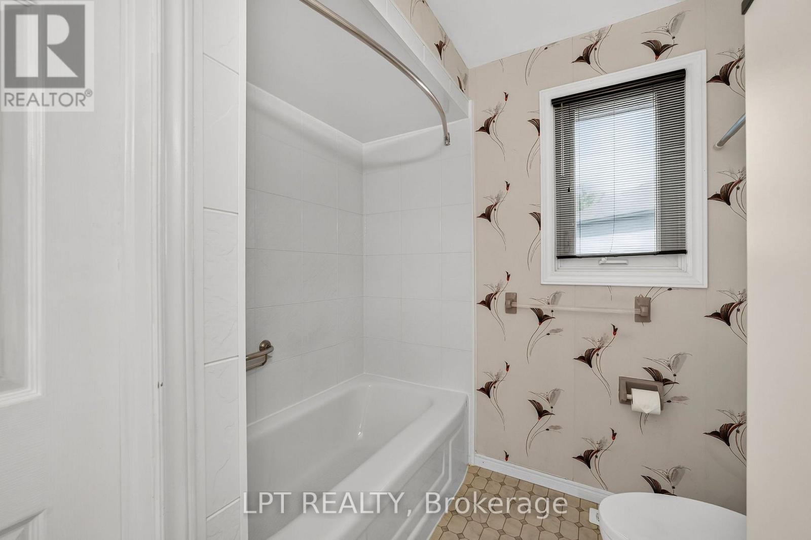38 Stoneycreek Place, London North, Ontario  N5X 3X4 - Photo 30 - X13752810