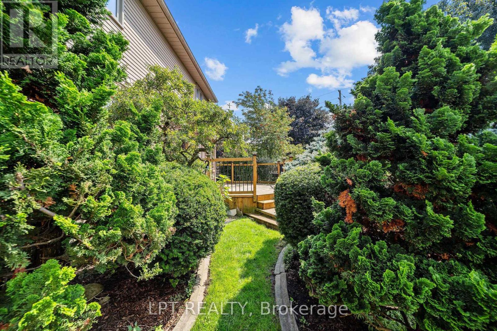 38 Stoneycreek Place, London North, Ontario  N5X 3X4 - Photo 48 - X13752810