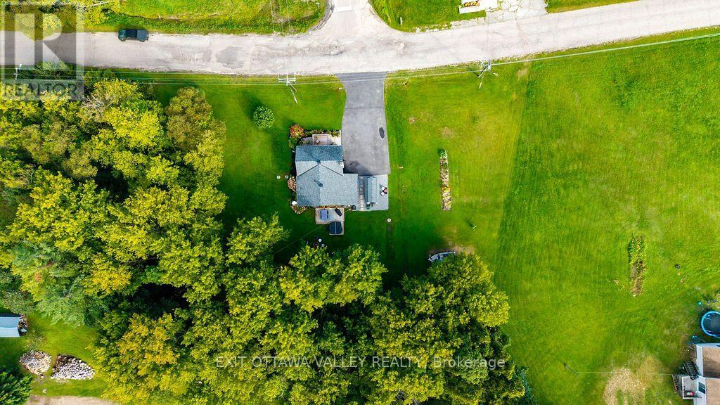 39 Creek Street, Whitewater Region, Ontario  K0J 2L0 - Photo 43 - X13752860