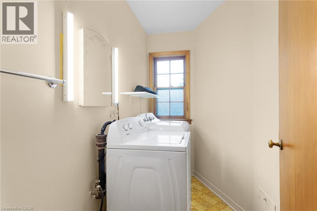 24 Pine Street, Delhi, Ontario  N4B 1N6 - Photo 15 - 40860373