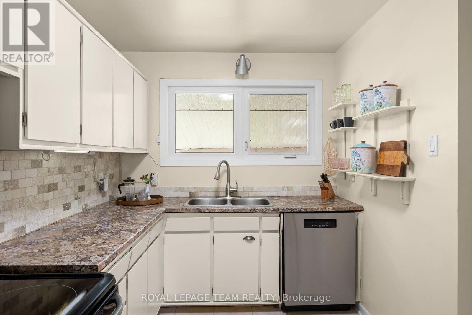 1130 Parkway Drive, Ottawa, Ontario  K2C 2W2 - Photo 8 - X13752828