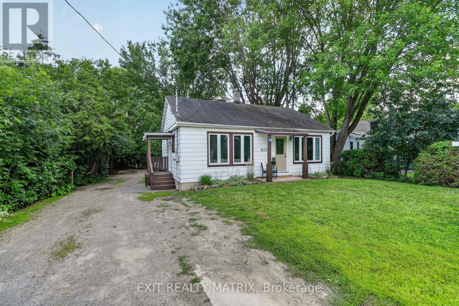8150 VICTORIA STREET, Ottawa, Ontario