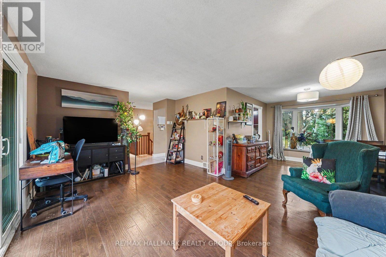 5 Lansfield Way, Ottawa, Ontario  K2G 3V7 - Photo 7 - X13752878