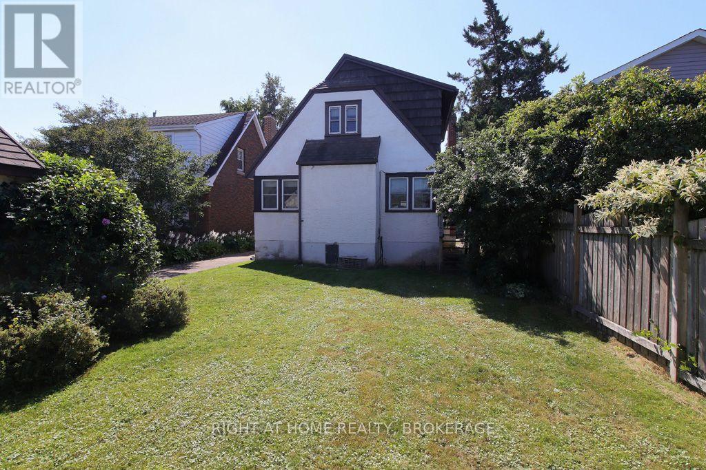 31 Stuart Avenue, St. Catharines, Ontario  L2R 1M8 - Photo 11 - X13752872