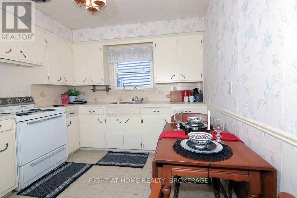 31 Stuart Avenue, St. Catharines, Ontario  L2R 1M8 - Photo 37 - X13752872