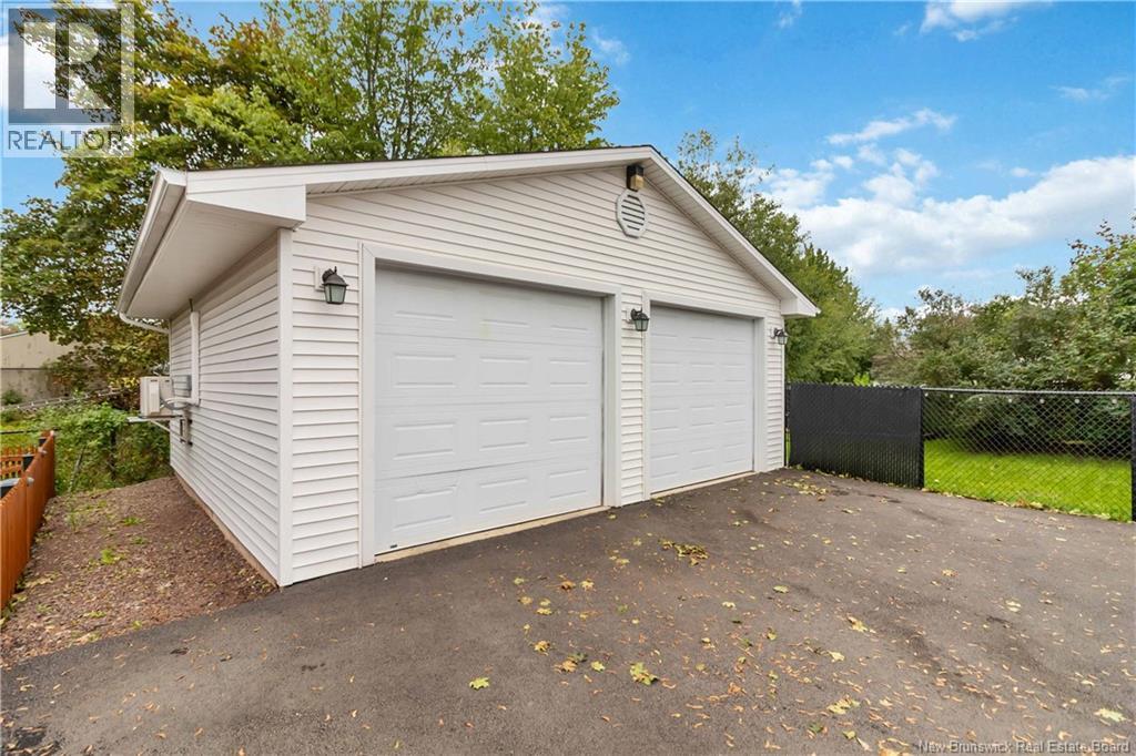 228 Westminster, Riverview, New Brunswick  E1B 2R3 - Photo 41 - NB147250
