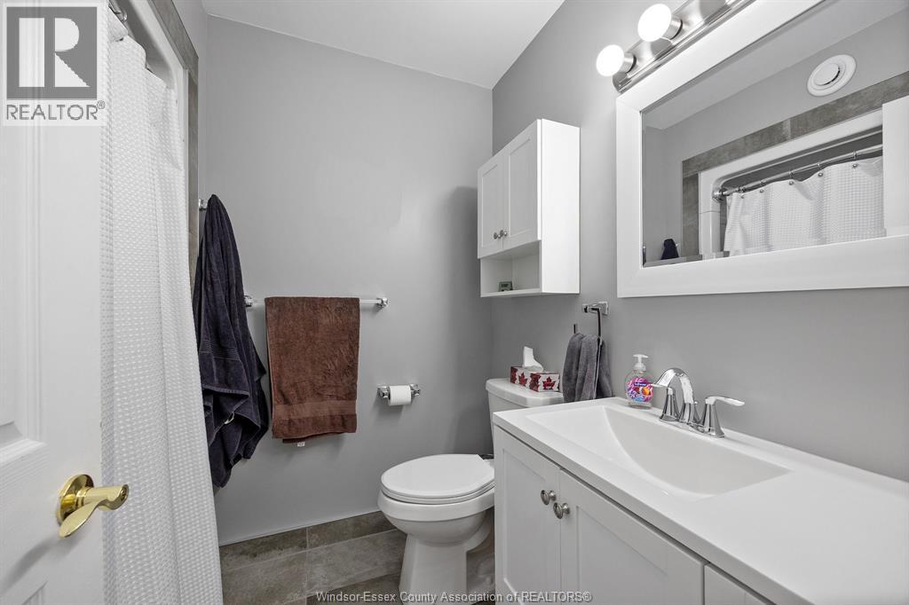 399 St. Peter Street, Lakeshore, Ontario  N8L 0N3 - Photo 8 - 26021805