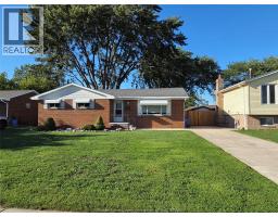 399 ST. PETER STREET, Lakeshore, Ontario