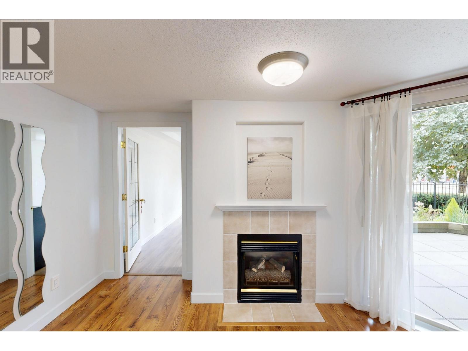 104 211 Twelfth Street, New Westminster, British Columbia  V3M 4H4 - Photo 3 - R3162056