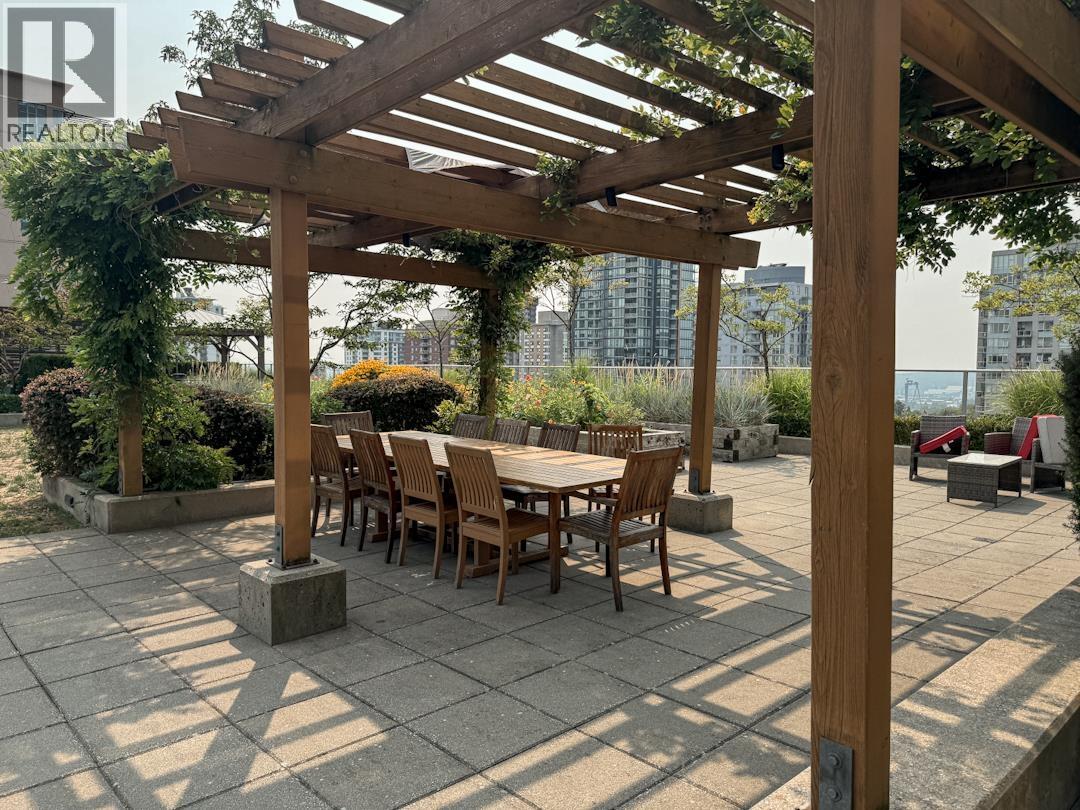 321 135 E 17th Street, North Vancouver, British Columbia  V7L 0C4 - Photo 18 - R3162062