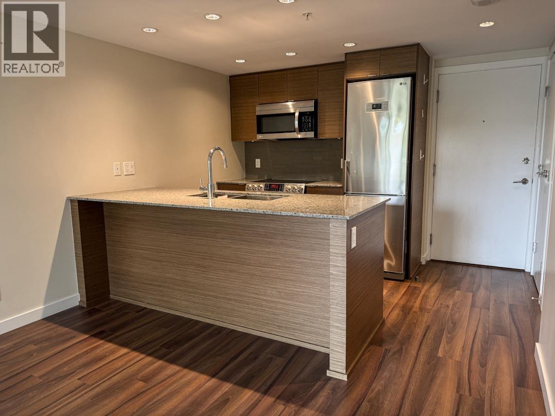 321 135 E 17th Street, North Vancouver, British Columbia  V7L 0C4 - Photo 4 - R3162062