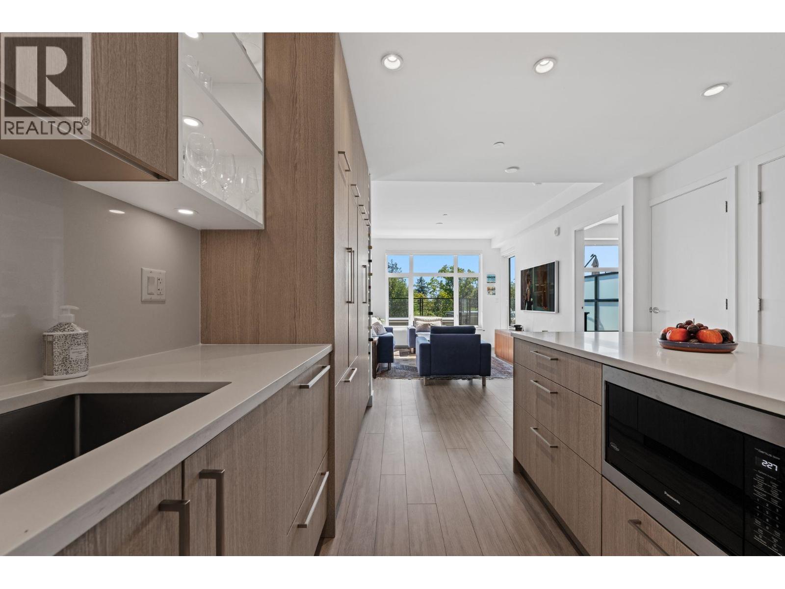 208-707 E 3 Street, North Vancouver, British Columbia  V7L 1G8 - Photo 11 - R3162076