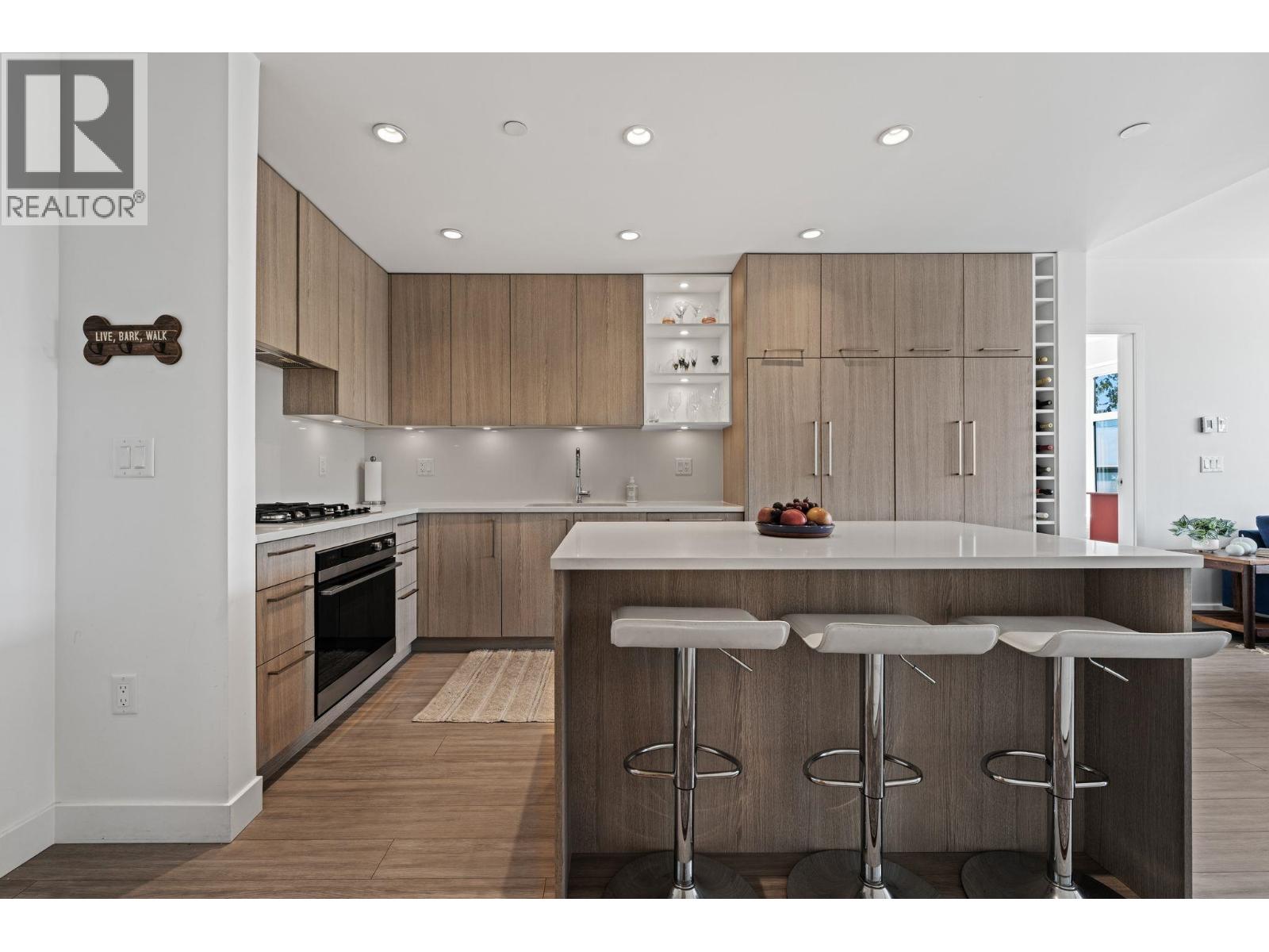 208-707 E 3 Street, North Vancouver, British Columbia  V7L 1G8 - Photo 8 - R3162076