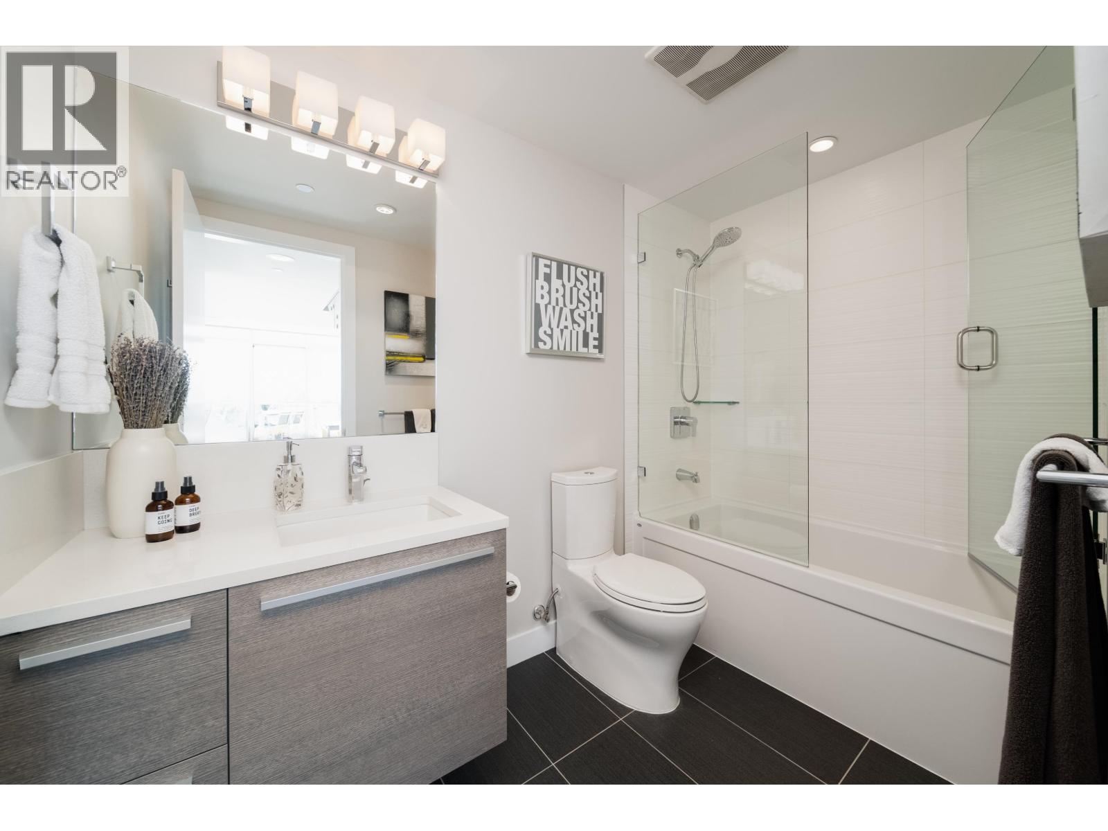 3807 2008 Rosser Avenue, Burnaby, British Columbia  V5C 0H8 - Photo 12 - R3162079