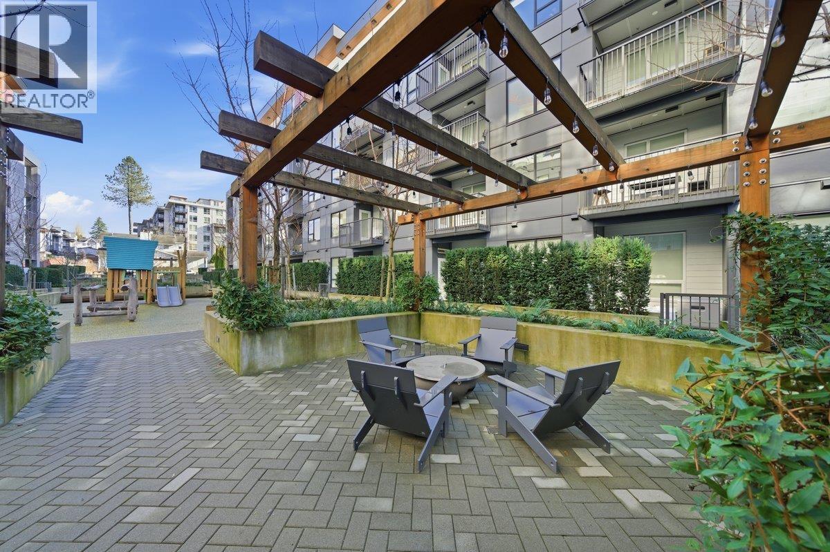645 Como Lake Avenue, Coquitlam, British Columbia  V3J 0N9 - Photo 31 - R3162080