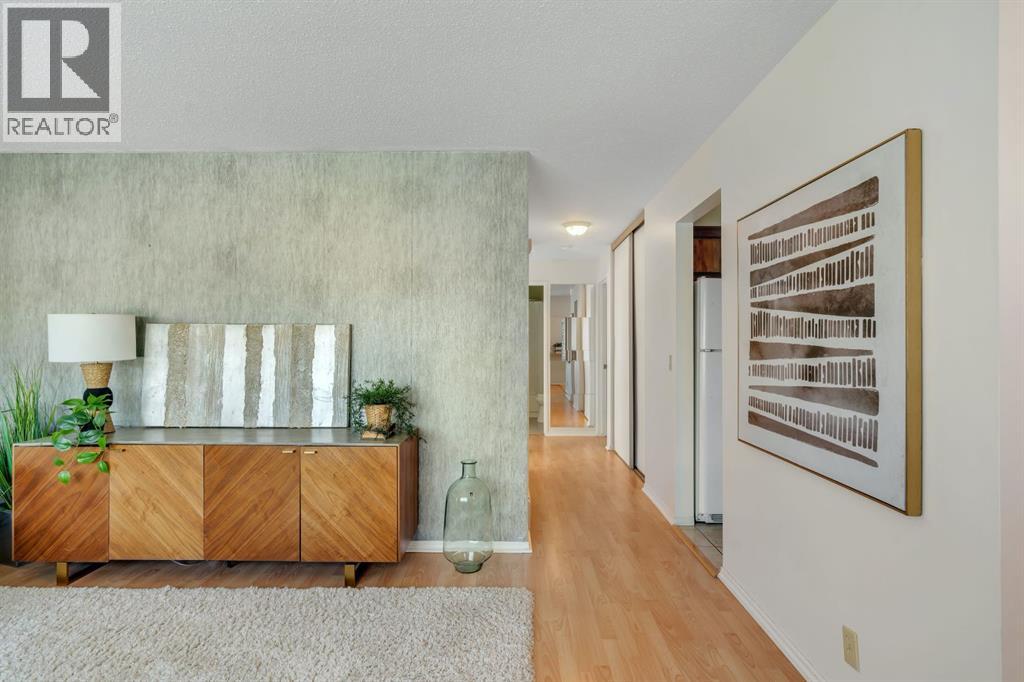 127 Falshire Way NE, Calgary, Alberta  T3J 2C7 - Photo 6 - A2343416