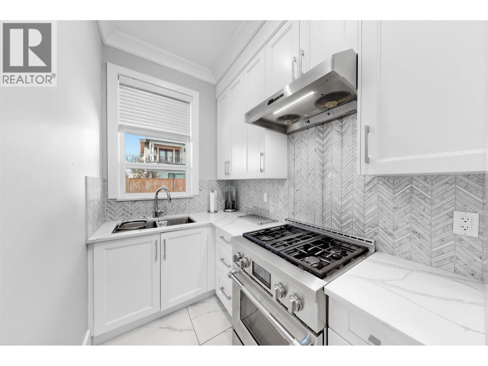 6220 Yeats Crescent, Richmond, British Columbia  V7E 4C9 - Photo 16 - R3162063