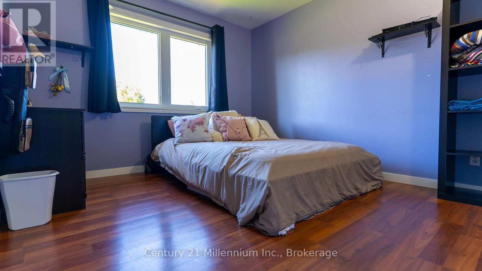 5 Mckean Boulevard, Clearview (Nottawa), Ontario  L0M 1P0 - Photo 14 - S13752970