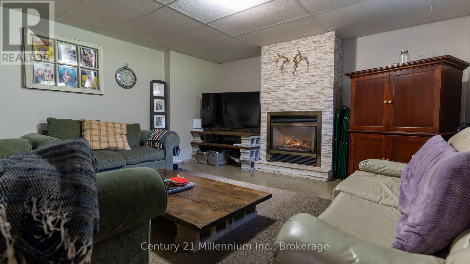5 Mckean Boulevard, Clearview (Nottawa), Ontario  L0M 1P0 - Photo 23 - S13752970