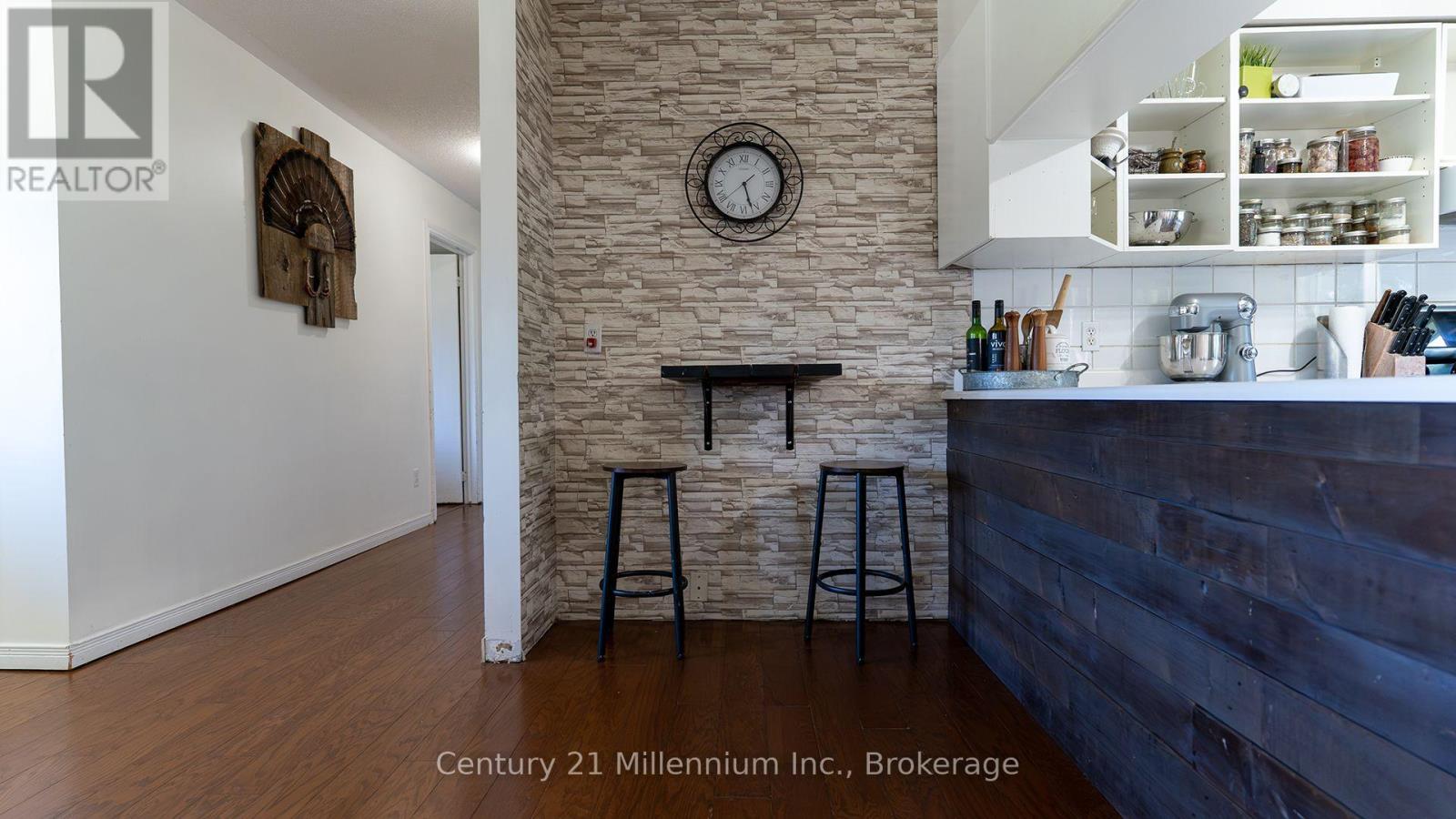 5 Mckean Boulevard, Clearview (Nottawa), Ontario  L0M 1P0 - Photo 6 - S13752970