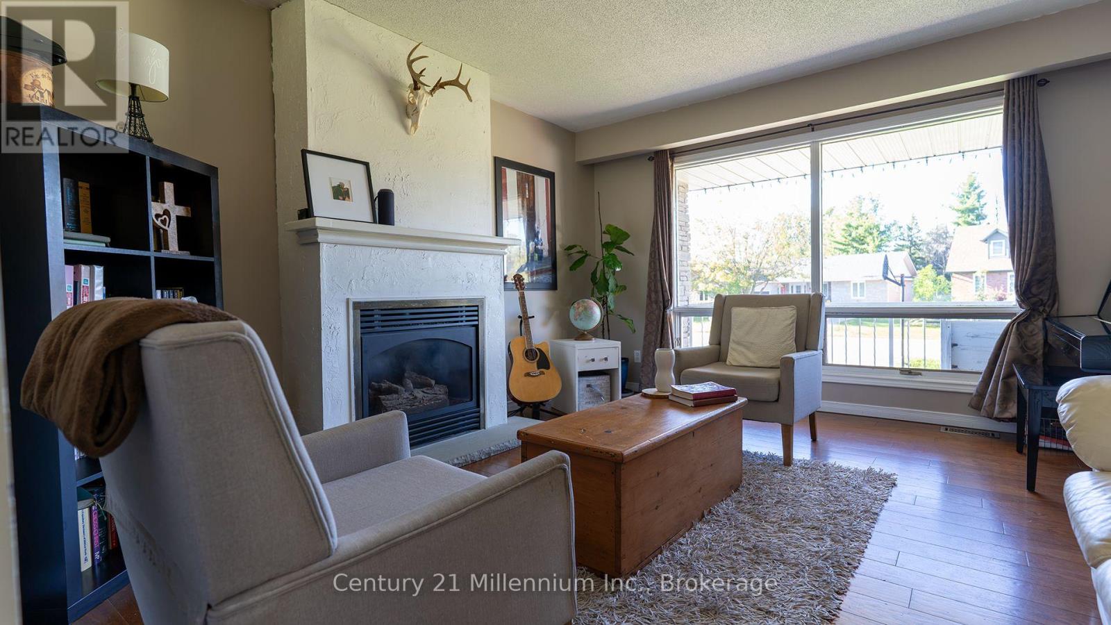 5 Mckean Boulevard, Clearview (Nottawa), Ontario  L0M 1P0 - Photo 8 - S13752970