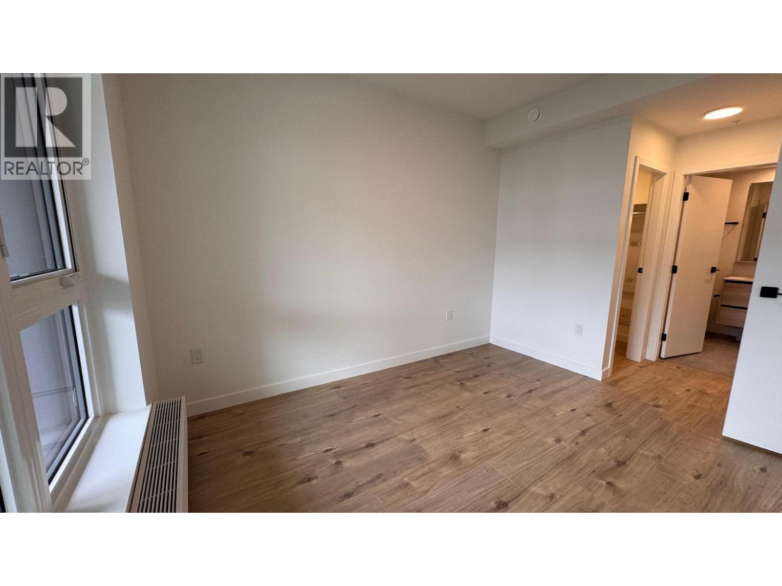 3xx 9xxx University Crescent, Burnaby, British Columbia  V5A 0H5 - Photo 11 - R3162036