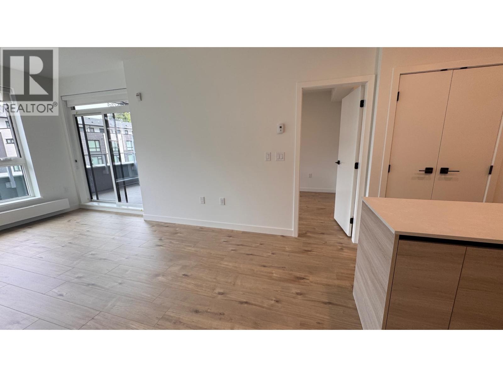 3xx 9xxx University Crescent, Burnaby, British Columbia  V5A 0H5 - Photo 5 - R3162036