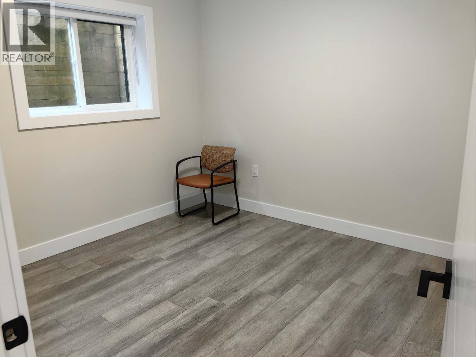 Ground Level One Bedroom-16xx Ellesmere Avenue, Burnaby, British Columbia  V5B 3T4 - Photo 3 - R3162038