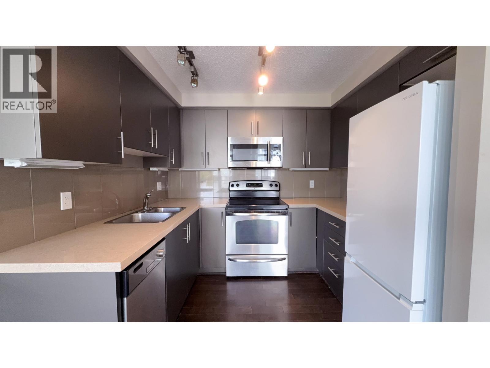 714 9009 Cornerstone Mews, Burnaby, British Columbia  V5A 0B9 - Photo 2 - R3162044