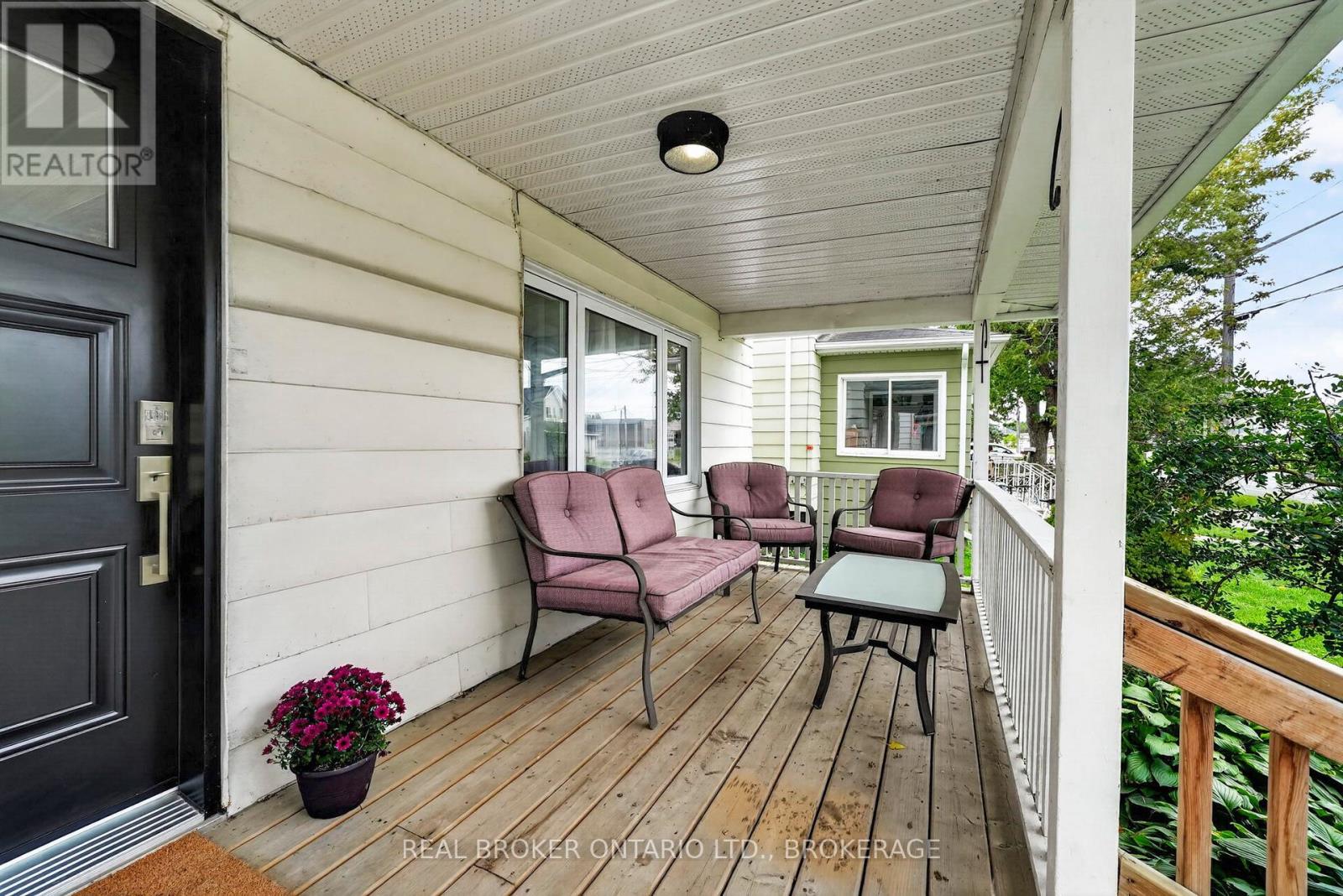 316 Fourth Street W, Cornwall, Ontario  K6J 2S4 - Photo 2 - X13752796