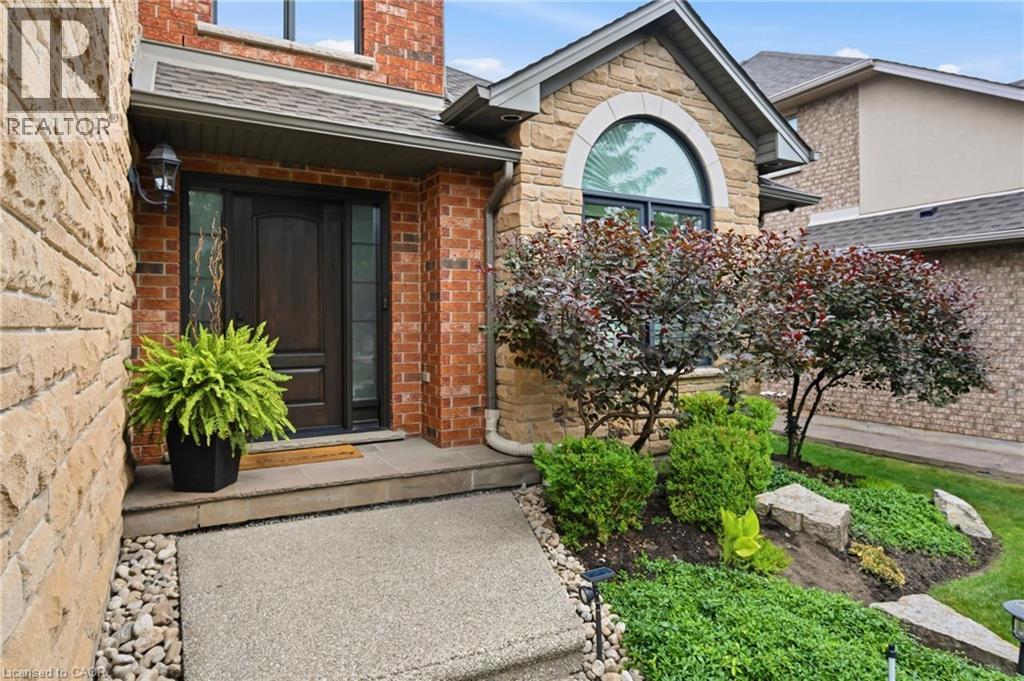509 Larkspur Lane, Burlington, Ontario  L7T 4L8 - Photo 4 - 40860234