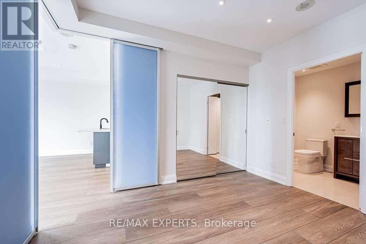 516b - 18 Beverley Street, Toronto, Ontario  M5T 3L2 - Photo 11 - C13752918
