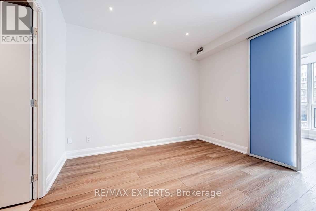 516b - 18 Beverley Street, Toronto, Ontario  M5T 3L2 - Photo 12 - C13752918