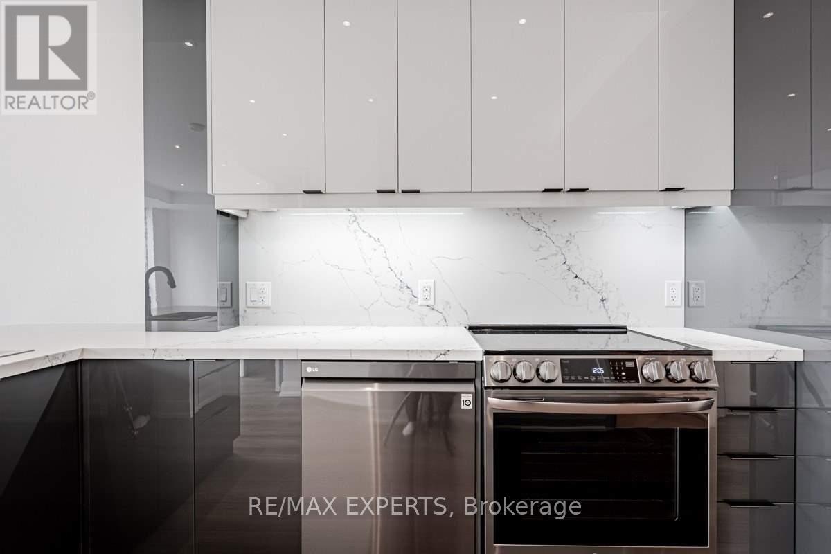 516b - 18 Beverley Street, Toronto, Ontario  M5T 3L2 - Photo 3 - C13752918