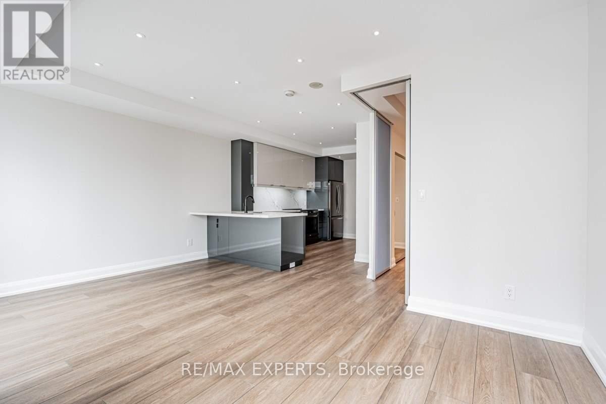 516b - 18 Beverley Street, Toronto, Ontario  M5T 3L2 - Photo 8 - C13752918