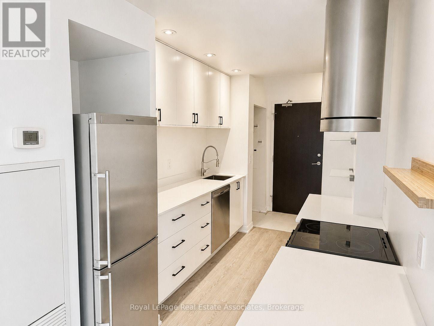 505 - 38 Dan Leckie Way, Toronto, Ontario  M5V 2V6 - Photo 2 - C13752930