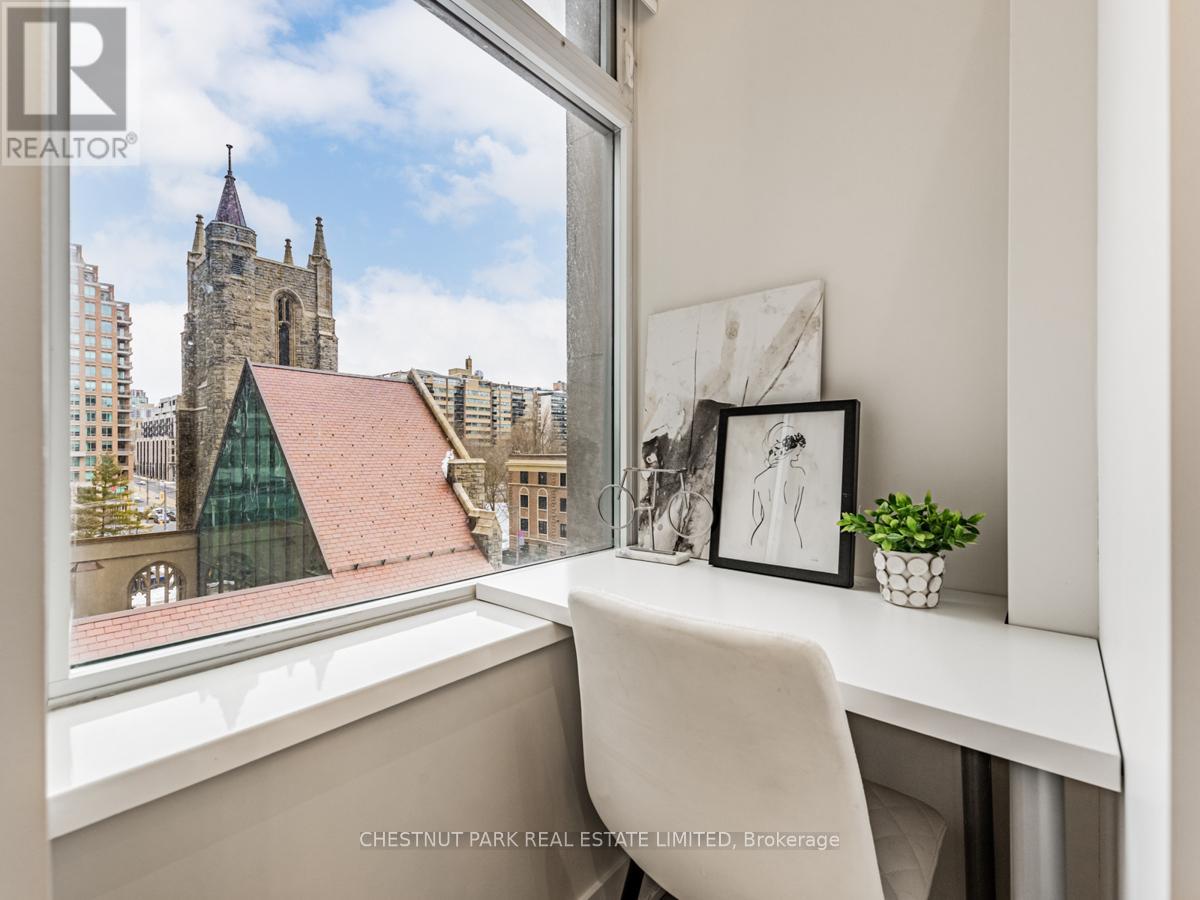 420 - 111 St Clair Avenue, Toronto, Ontario  M4V 1N5 - Photo 13 - C13752936