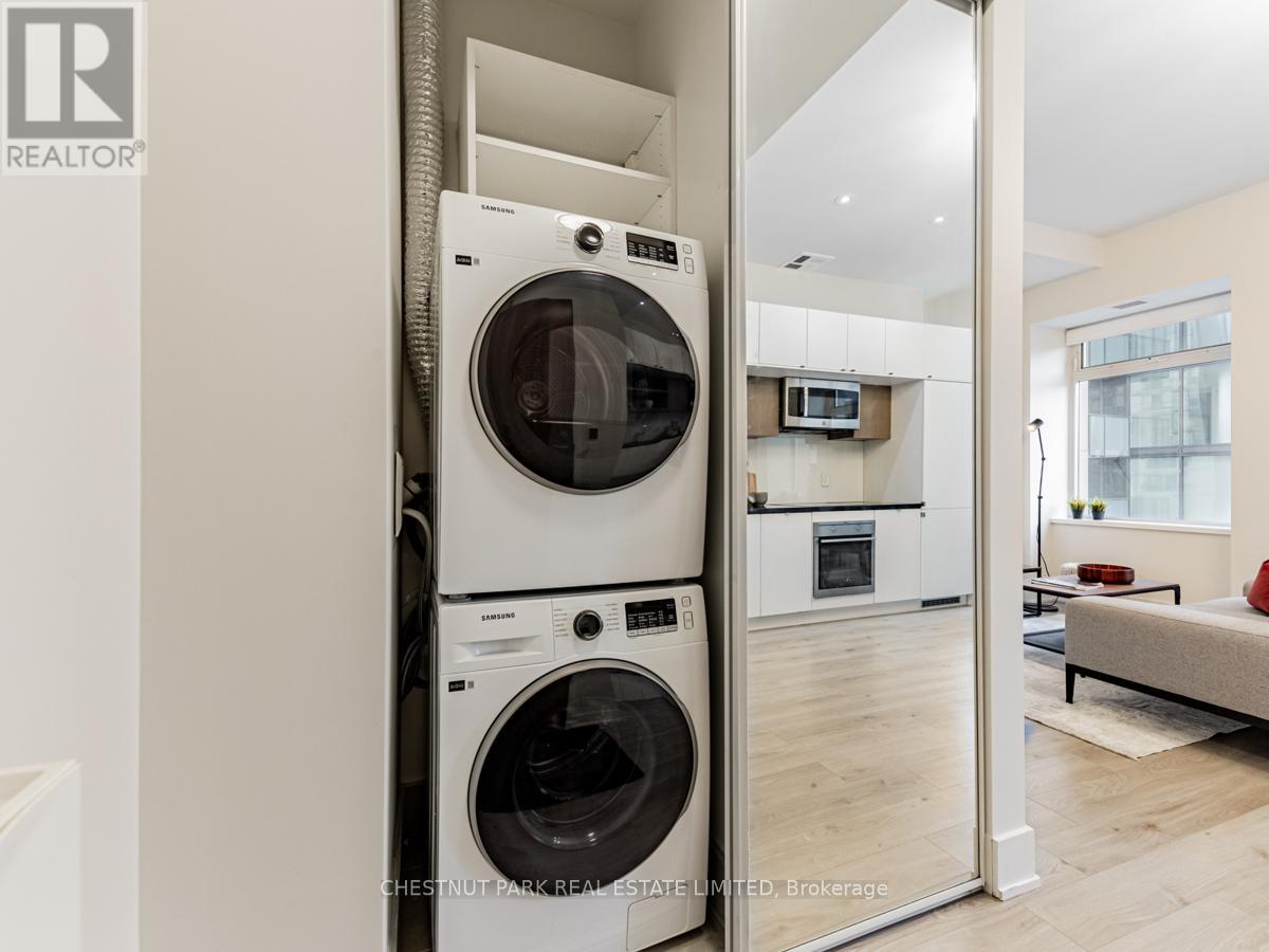 420 - 111 St Clair Avenue, Toronto, Ontario  M4V 1N5 - Photo 14 - C13752936